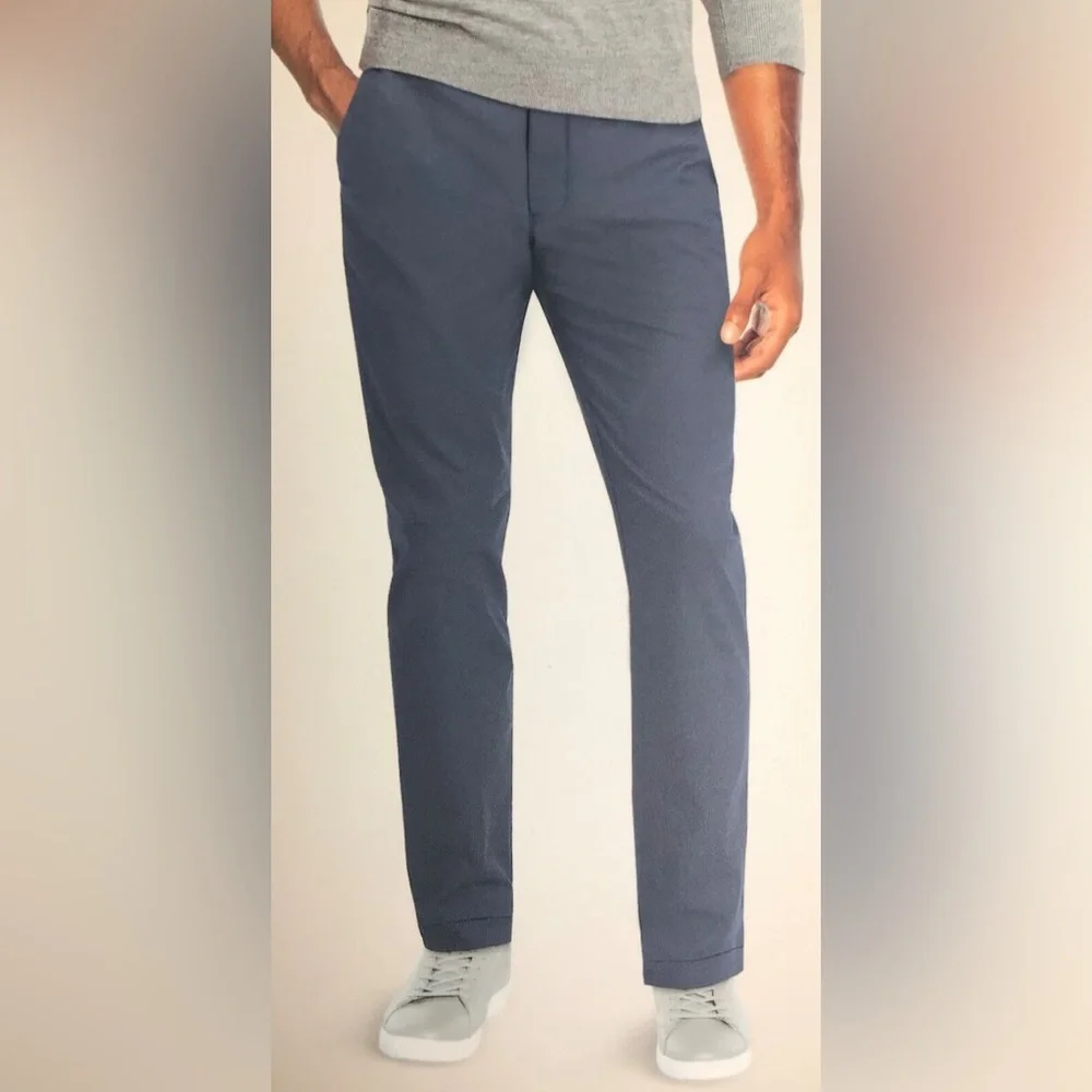 Banana Republic Flat Front Pants Light Slim Fit Easy care‎ Stretch Fabric Pant.